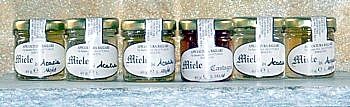 vasi di miele biologico